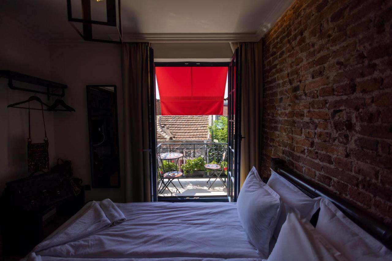 Nomad Studios, Kapana Guest house *